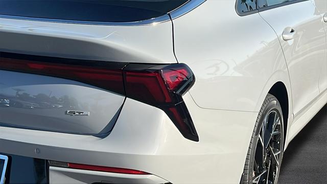 new 2025 Kia K5 car