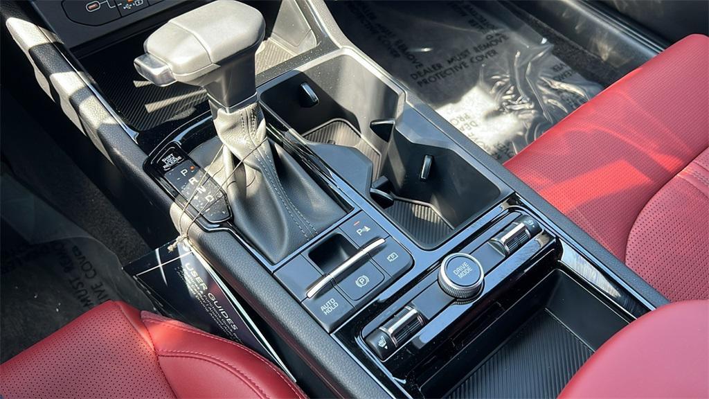 new 2025 Kia K5 car, priced at $30,306