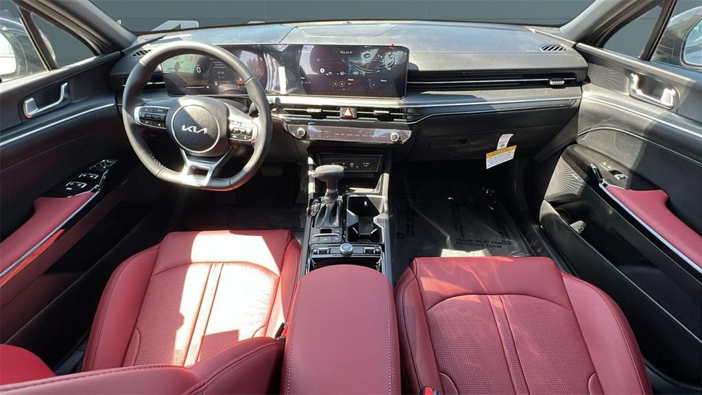 new 2025 Kia K5 car, priced at $30,306