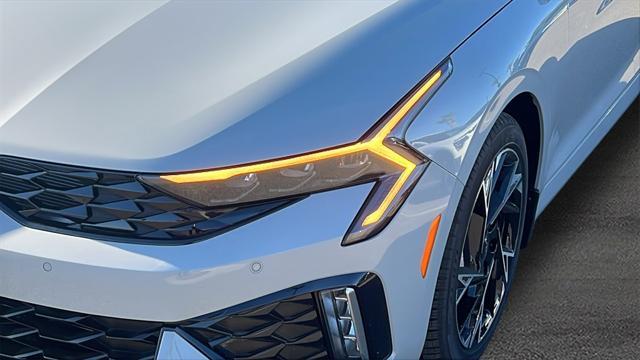 new 2025 Kia K5 car