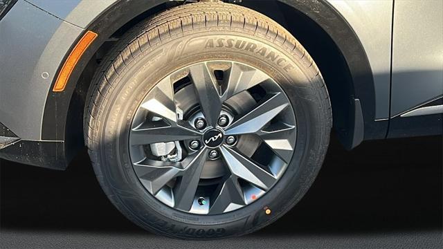 new 2025 Kia Sportage Hybrid car, priced at $40,115