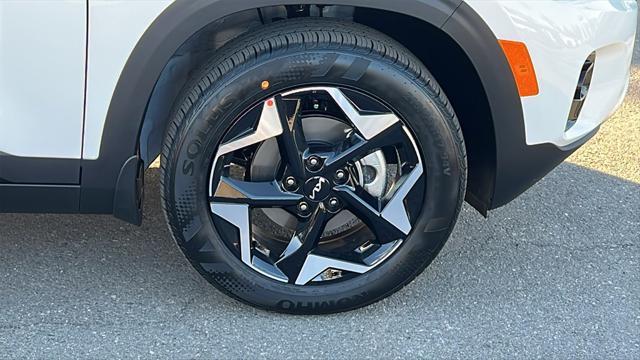 new 2025 Kia Seltos car, priced at $27,230