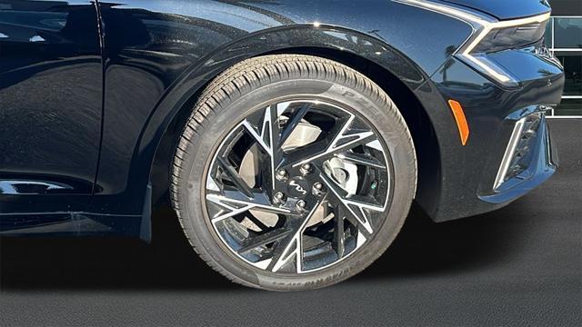 new 2025 Kia K5 car, priced at $33,205