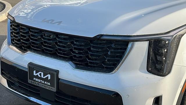 new 2025 Kia Sorento Hybrid car, priced at $49,195
