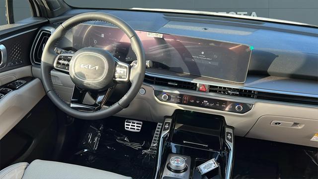new 2025 Kia Sorento Hybrid car, priced at $49,195