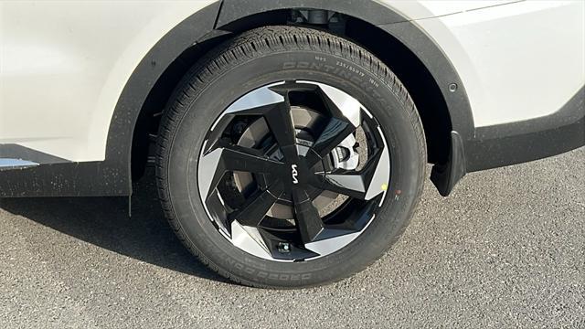 new 2025 Kia Sorento Hybrid car, priced at $49,195