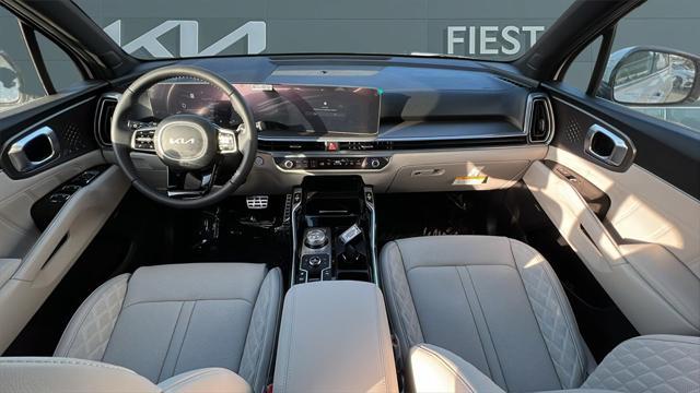 new 2025 Kia Sorento Hybrid car, priced at $49,195