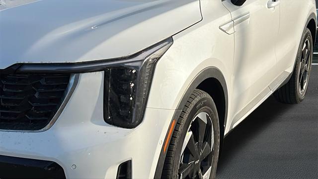 new 2025 Kia Sorento Hybrid car, priced at $49,195
