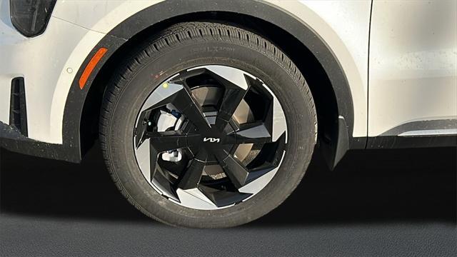 new 2025 Kia Sorento Hybrid car, priced at $49,195