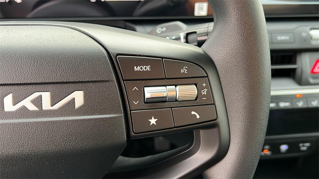 new 2025 Kia K4 car, priced at $24,580