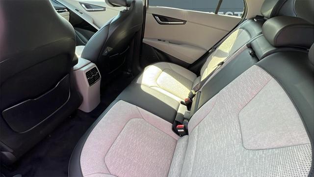 new 2025 Kia Niro EV car