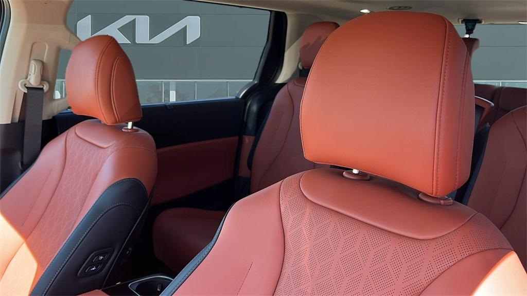 new 2026 Kia Carnival Hybrid car, priced at $51,460