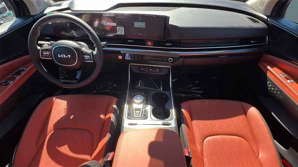 new 2026 Kia Carnival Hybrid car, priced at $51,460