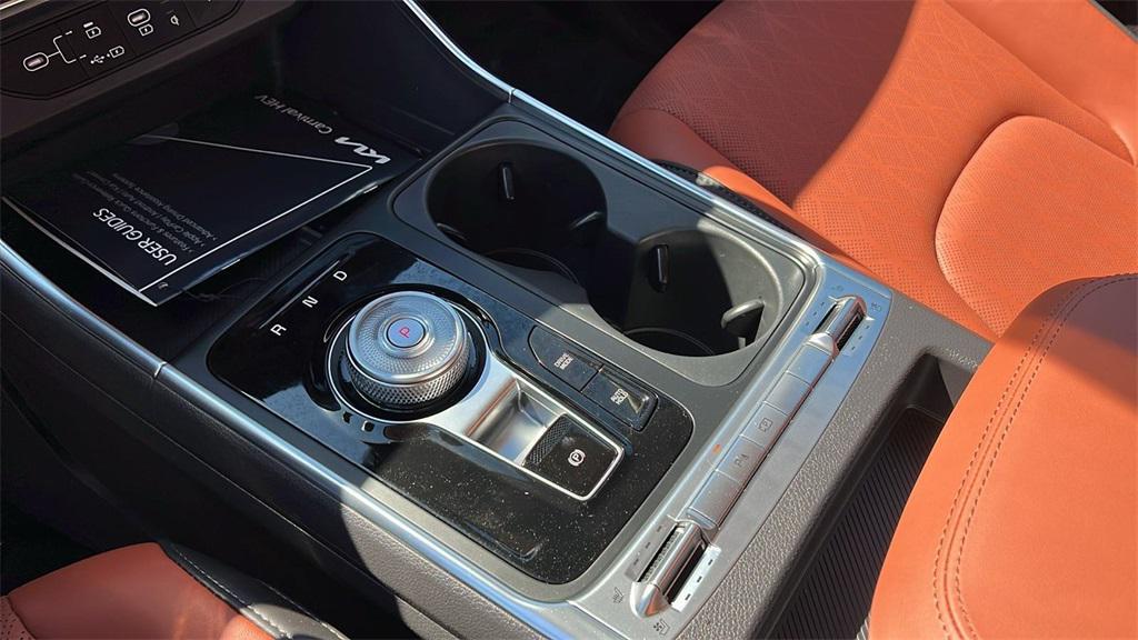 new 2026 Kia Carnival Hybrid car, priced at $51,460
