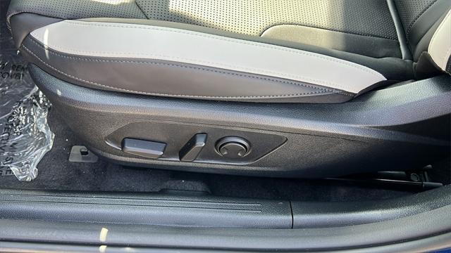 new 2025 Kia K5 car