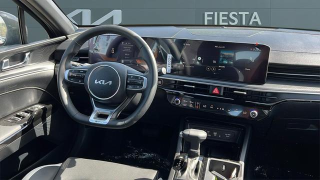 new 2025 Kia K5 car