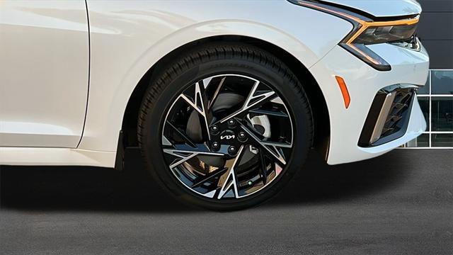 new 2025 Kia K5 car, priced at $30,200
