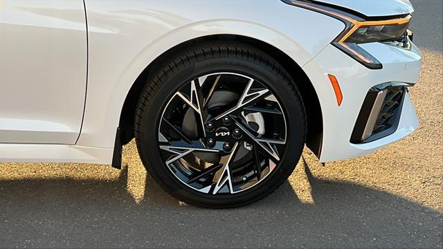 new 2025 Kia K5 car, priced at $30,200