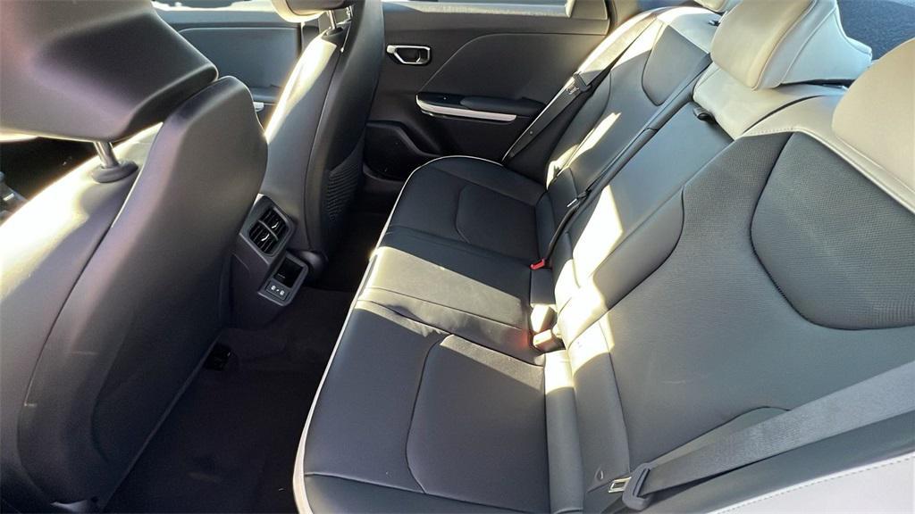 new 2025 Kia K4 car, priced at $31,485