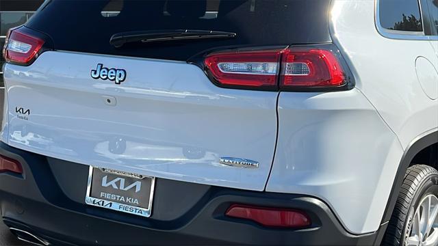 used 2018 Jeep Cherokee car, priced at $14,419
