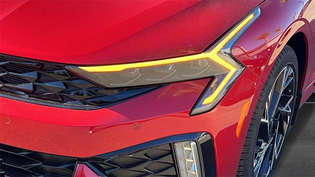 new 2025 Kia K5 car, priced at $27,888