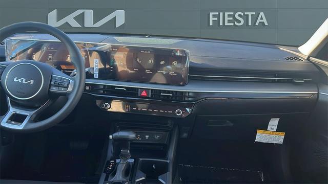 new 2025 Kia K5 car, priced at $28,000