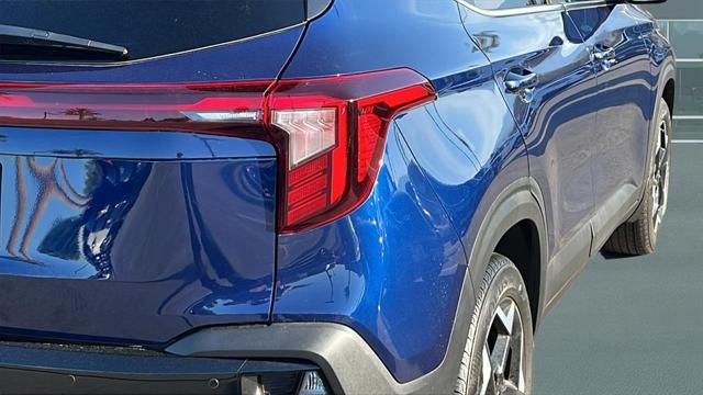new 2025 Kia Seltos car, priced at $28,455