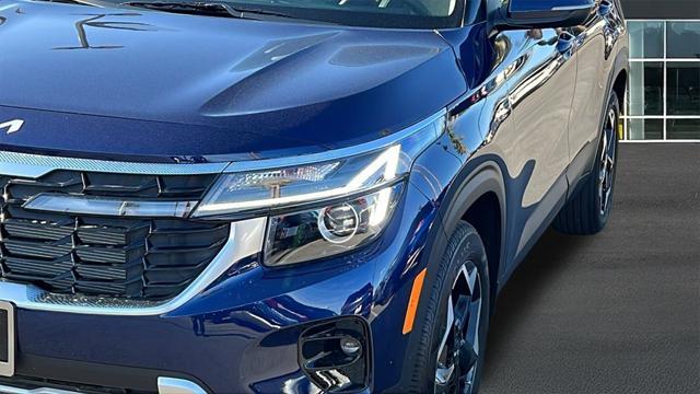 new 2025 Kia Seltos car, priced at $28,455