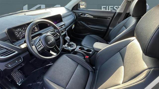 new 2025 Kia Seltos car, priced at $28,455
