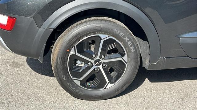 new 2025 Kia Niro car, priced at $28,895