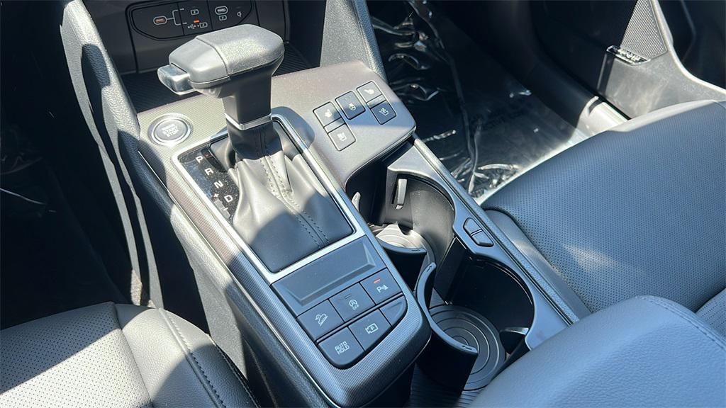new 2026 Kia Sportage car, priced at $38,525
