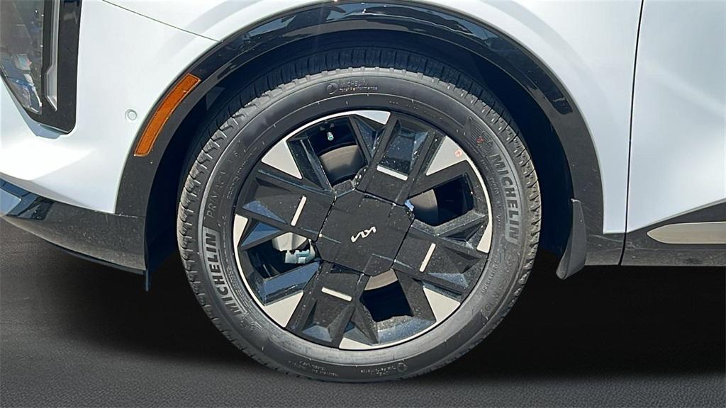 new 2026 Kia Sportage car, priced at $38,525