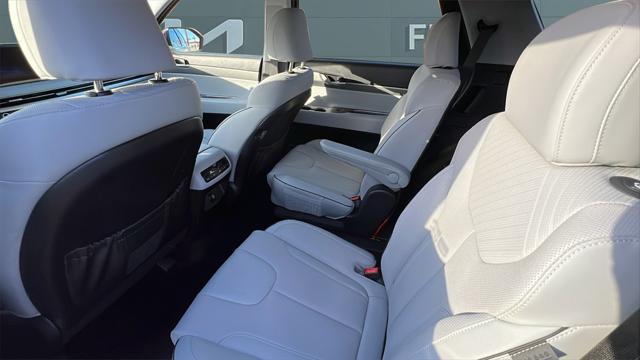 used 2024 Hyundai Palisade car, priced at $35,888