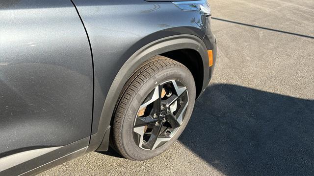 new 2025 Kia Seltos car, priced at $28,155