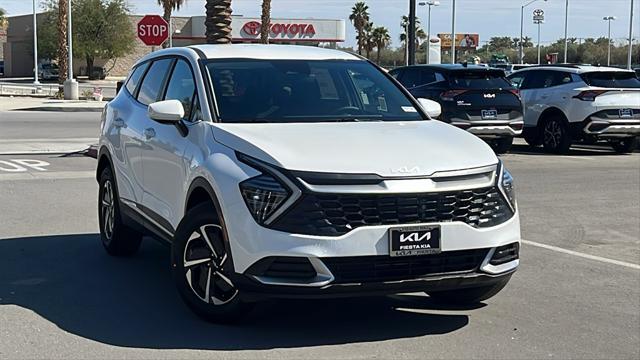 new 2025 Kia Sportage Hybrid car, priced at $30,695