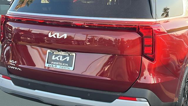 new 2025 Kia Carnival car, priced at $40,565