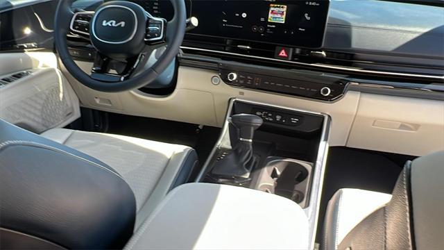 new 2025 Kia Carnival car, priced at $52,532
