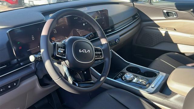 new 2025 Kia Carnival car, priced at $44,360