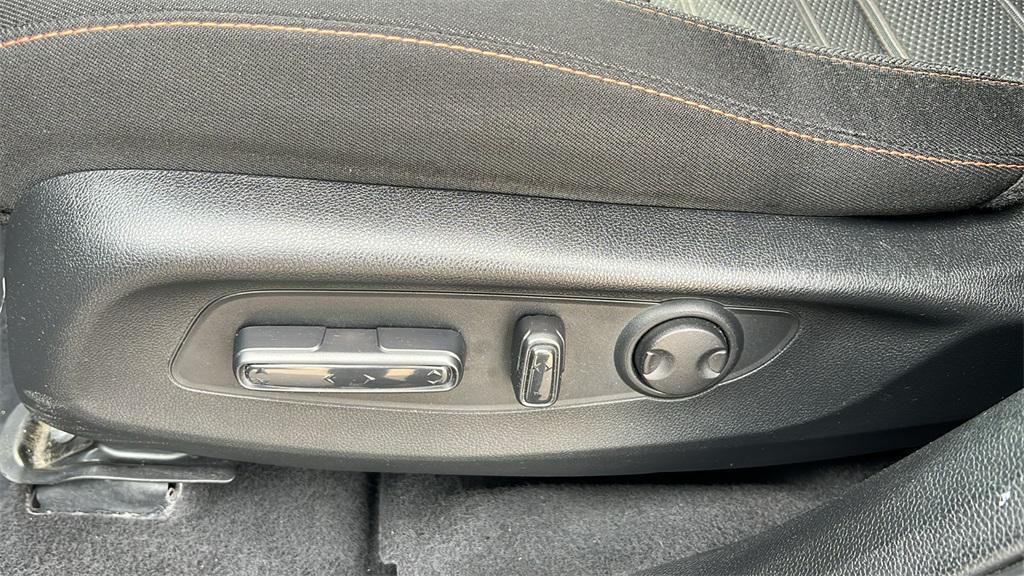 used 2023 Honda CR-V Hybrid car, priced at $29,906