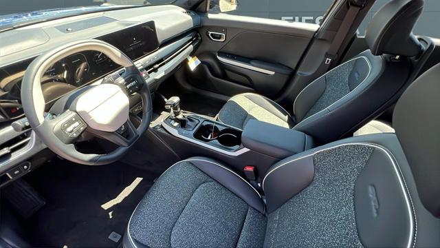 new 2025 Kia K4 car