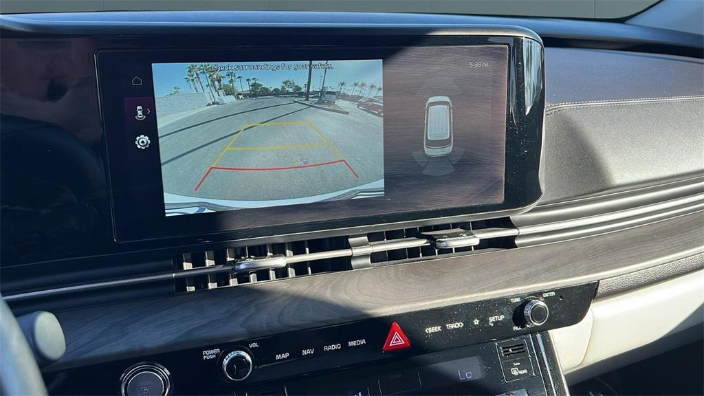used 2024 Kia Carnival car, priced at $35,624