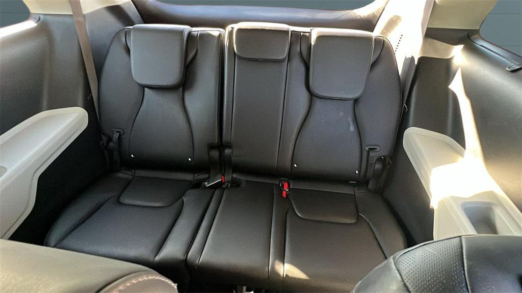 used 2024 Kia Carnival car, priced at $35,624