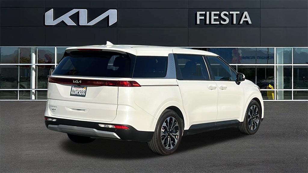 used 2024 Kia Carnival car, priced at $35,624