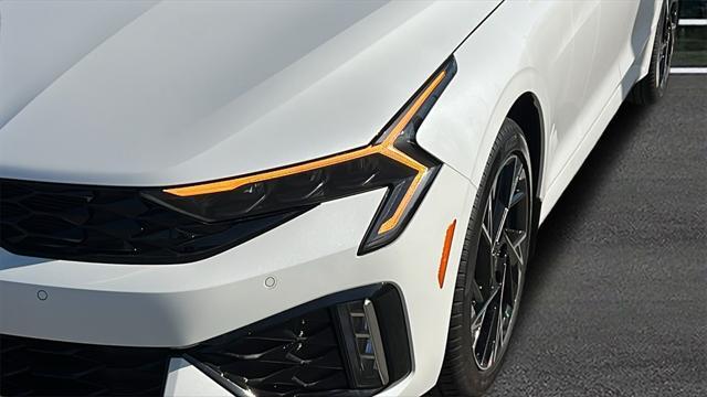 new 2025 Kia K5 car