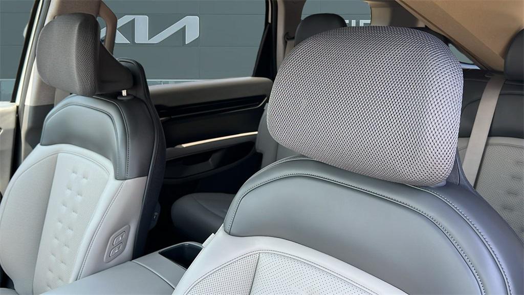 new 2026 Kia EV9 car, priced at $65,775