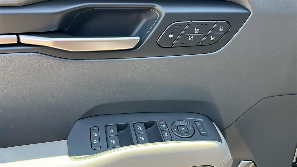 new 2026 Kia EV9 car, priced at $65,775