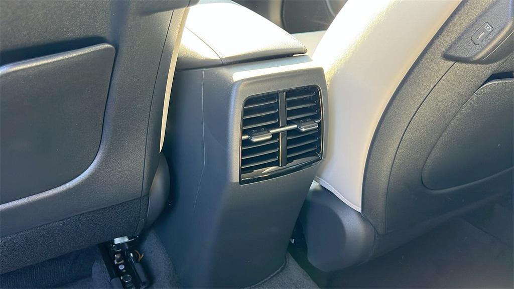 new 2025 Kia Niro car, priced at $31,970