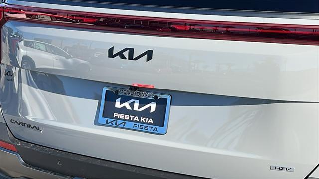 new 2025 Kia Carnival Hybrid car, priced at $53,255