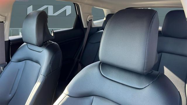 new 2025 Kia Sportage Hybrid car