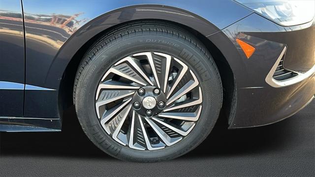 used 2021 Hyundai Sonata car, priced at $22,001